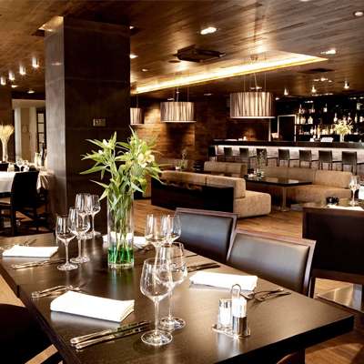 02 restaurants Hotels